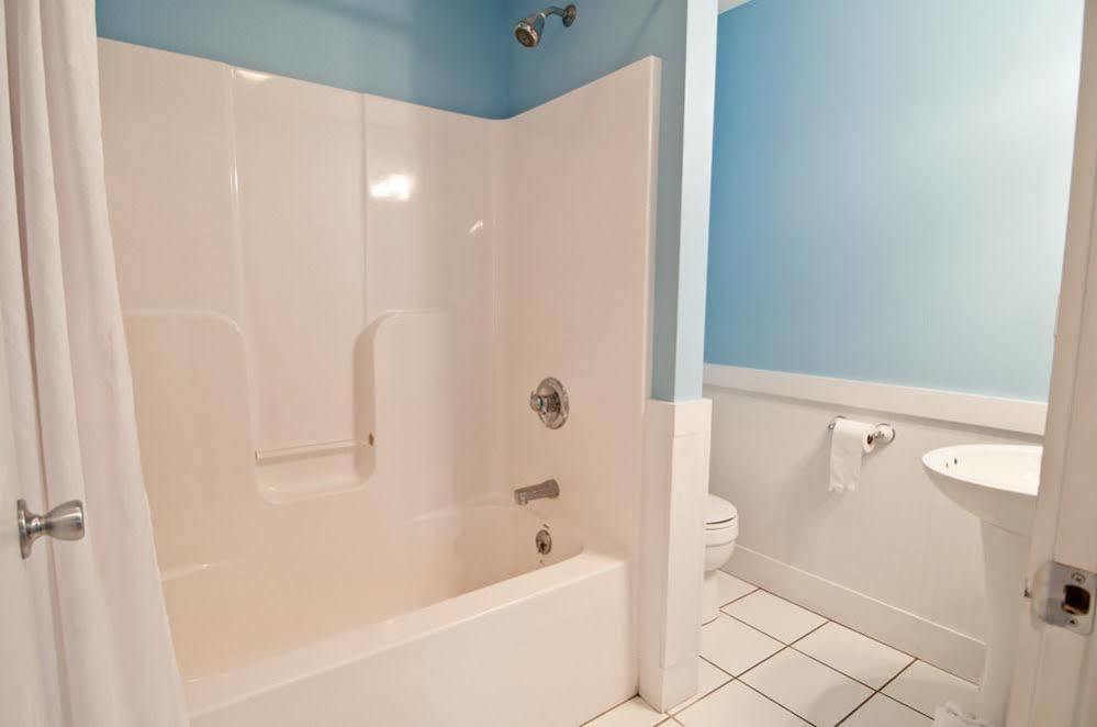 Blue Door Cottages モンティチェロ エクステリア 写真